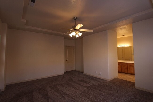 Building Photo - 4 Br, 3 Car Garage - Stone Gate at Seven H...