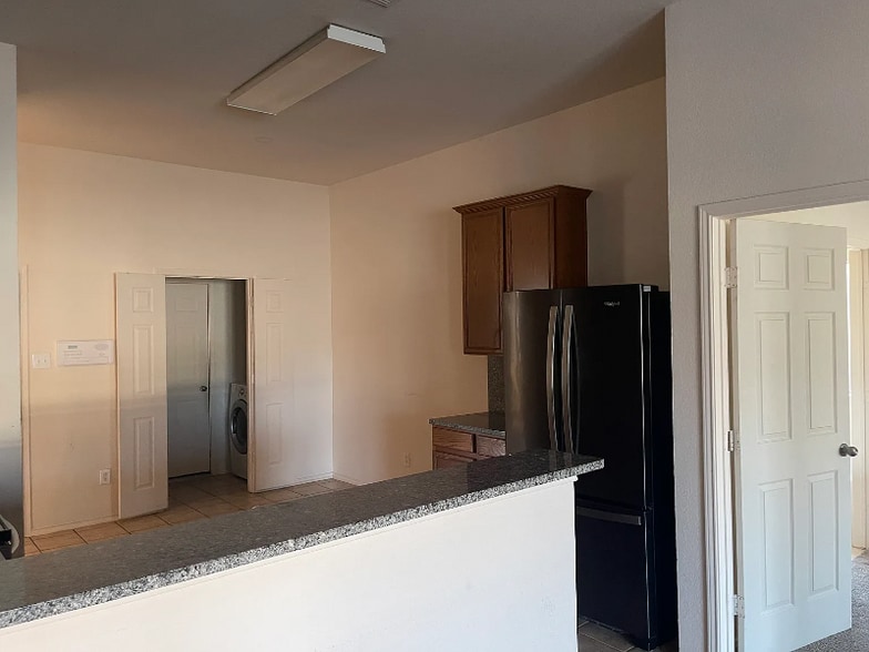 Building Photo - 3440 Crisoforo Dr