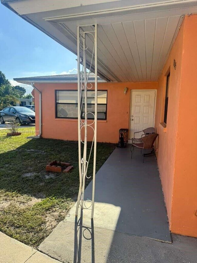 Building Photo - 2343 NW 28th St