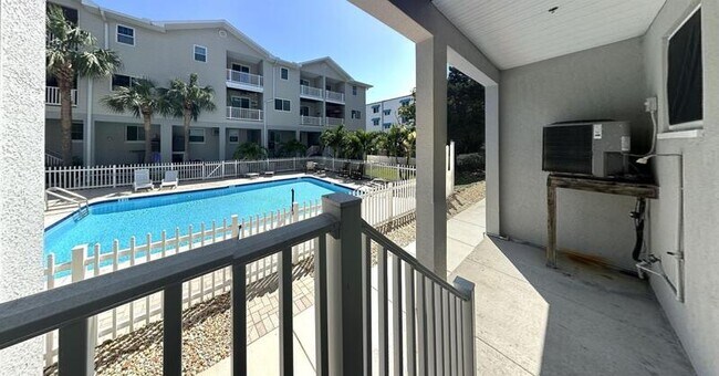 Building Photo - 15473 Gulf Blvd