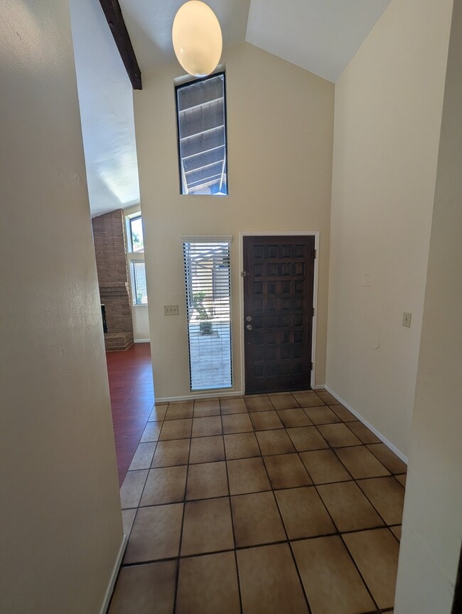 Building Photo - 2801 Hoad Ln