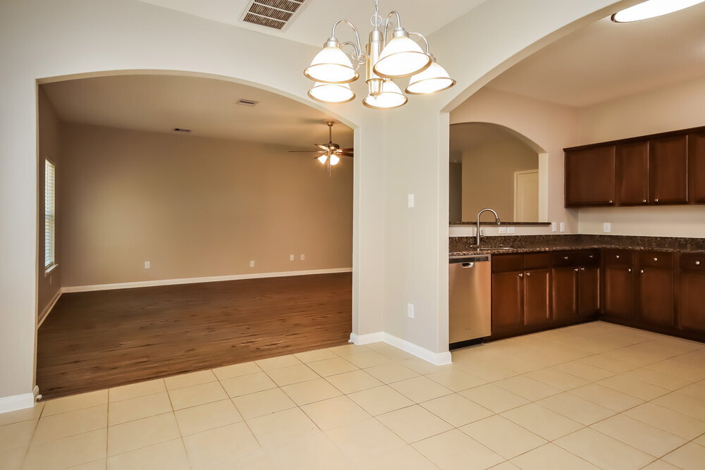 Building Photo - 21235 Slate Bend Dr