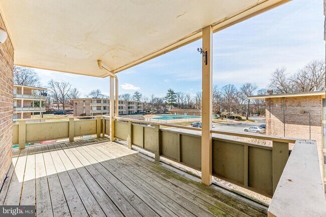 Building Photo - 7208 Donnell Pl