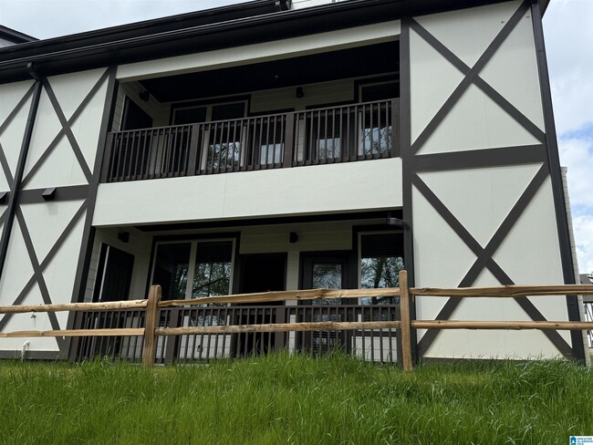 Building Photo - 4429 Lennox Pl