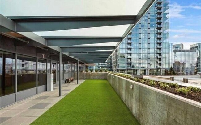 Building Photo - Downtown Seattle Modern Studio