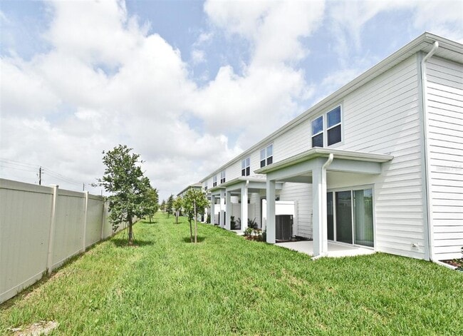 Building Photo - 3101 Emerald Acrs Ln