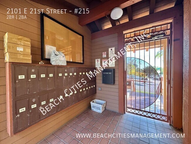 Building Photo - 2101 E 21st St