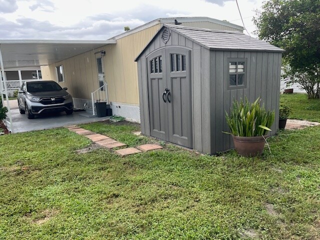 Building Photo - 2035 Seagrape Ct
