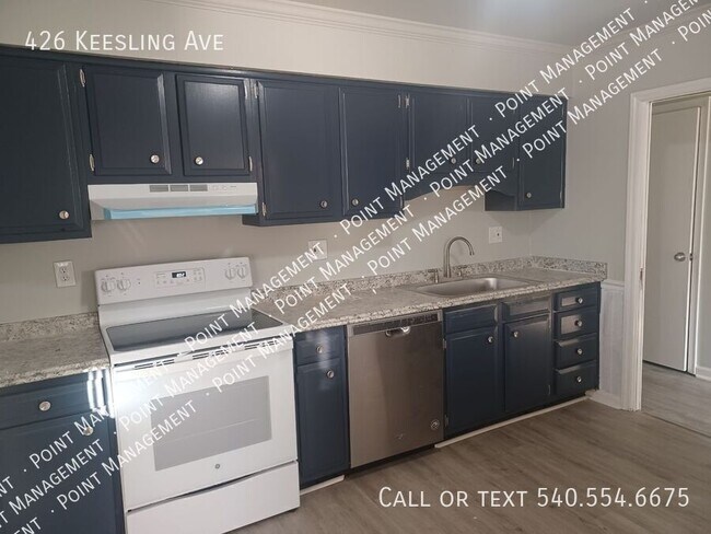 Building Photo - 426 Keesling Ave