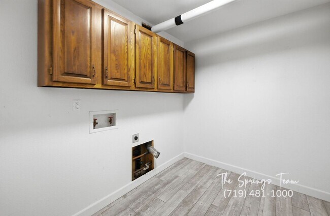 Building Photo - 3625 E Wade Ln