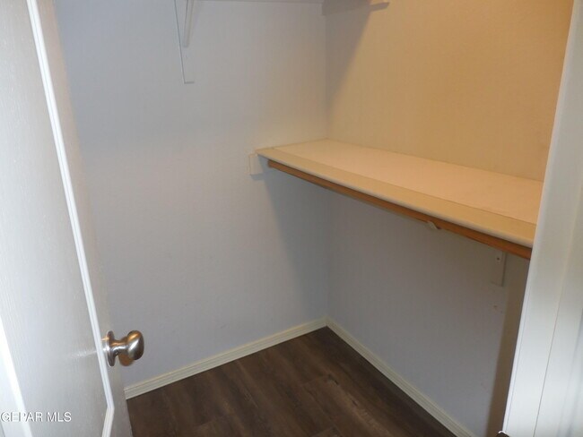 Building Photo - 356 Jardin Bello Ave