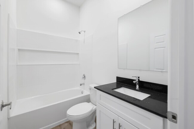 Building Photo - 8014 Mangrove Cir