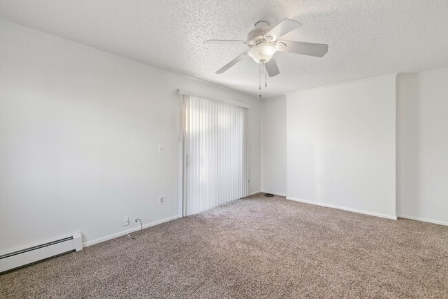 Building Photo - 1145 Willow Bend Cir