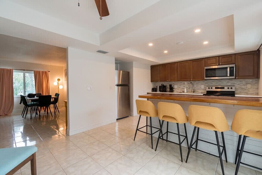 Building Photo - 505 Fillmore Ave