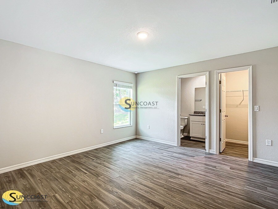 Building Photo - 2841 W Xenox Dr