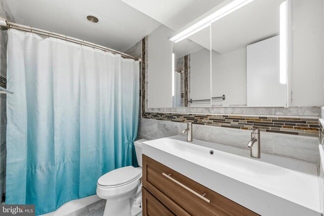 Building Photo - 9416 Holbrook Ln