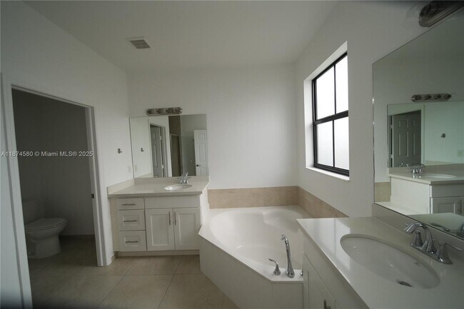 Building Photo - 10457 NW 61st St