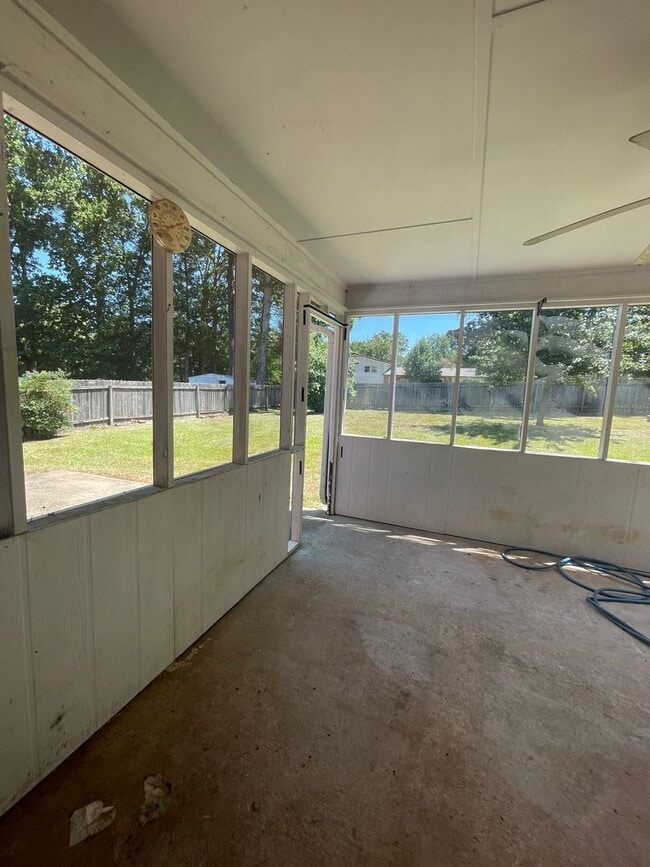 Building Photo - Single Family - Auburn