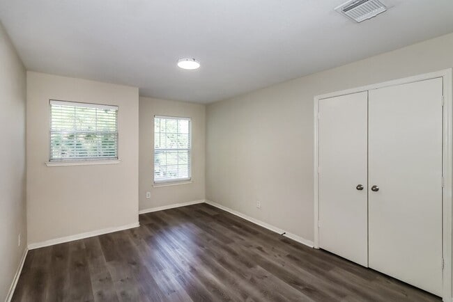 Building Photo - 2723 Durham Chase Ln