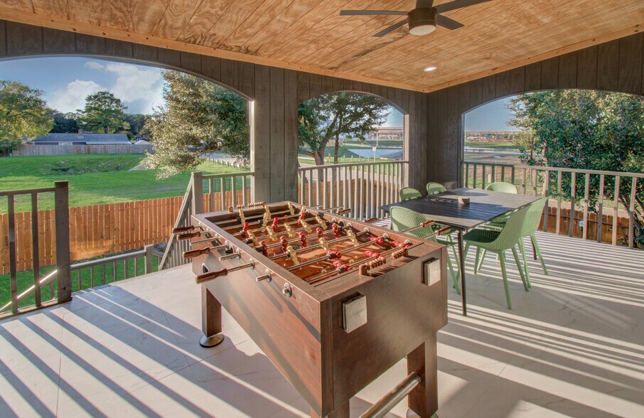 Building Photo - 8623 Parasol Ln