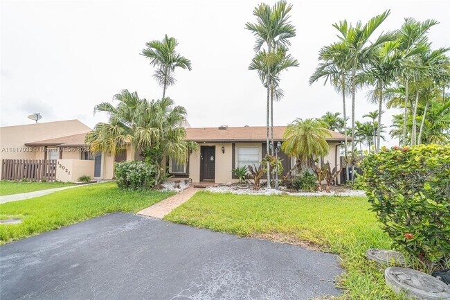 Primary Photo - 12023 SW 110th St Cir E