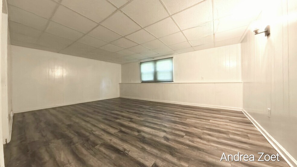 Building Photo - 2555 Ridgemoor Dr SE