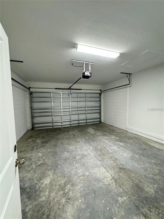 Building Photo - 2084 Axel St