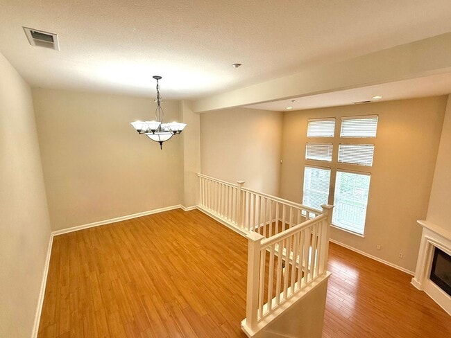 Building Photo - COMING SOON! | $3,700 / 3BR GORGEOUS CENTRAL FREMONT TOWNHOME IN PARKMONT