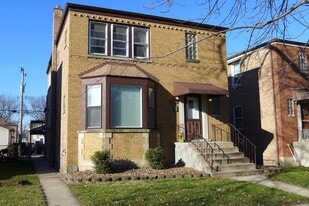 Building Photo - 10944 S Artesian Ave