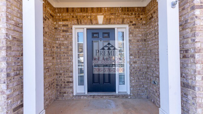 Building Photo - 7331 San Vista Dr