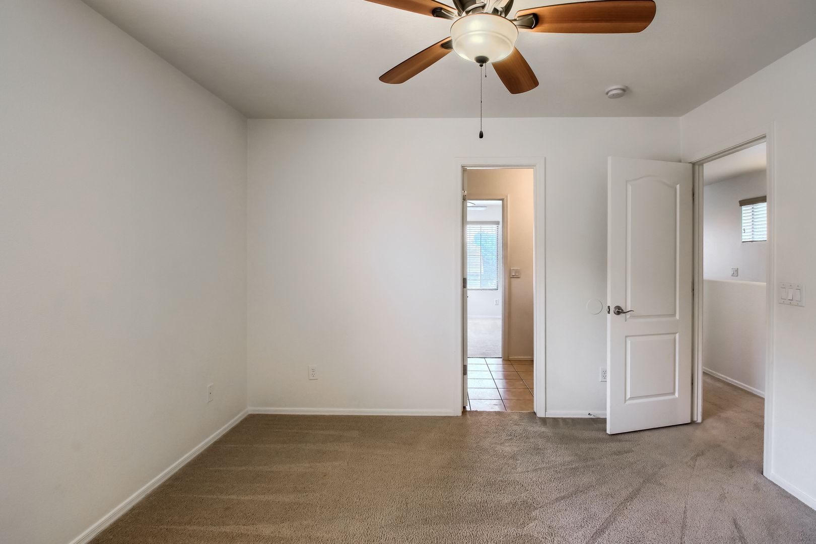 Building Photo - 3770 E Kristal Way