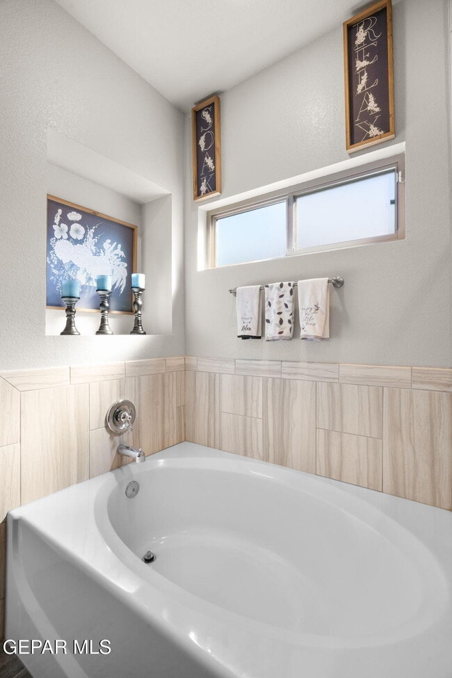 Building Photo - 15112 Purpose Ave