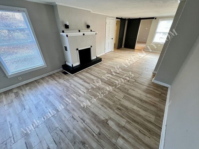 Building Photo - Updated 3 bed 2 bath home in Independence-Coming SOON!!