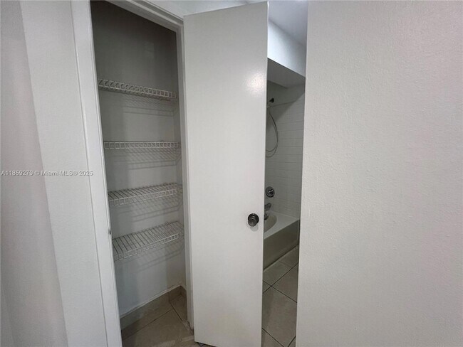 Building Photo - 15591 SW 105th Terrace