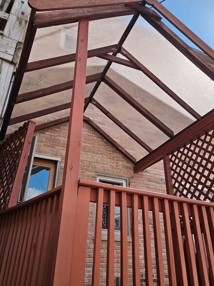 Covered patio in rear - 2170 W Bowler St
