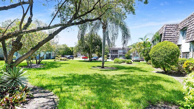 Building Photo - 3111 Oakland Shores Dr