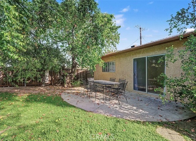 Building Photo - 4413 Canoga Dr