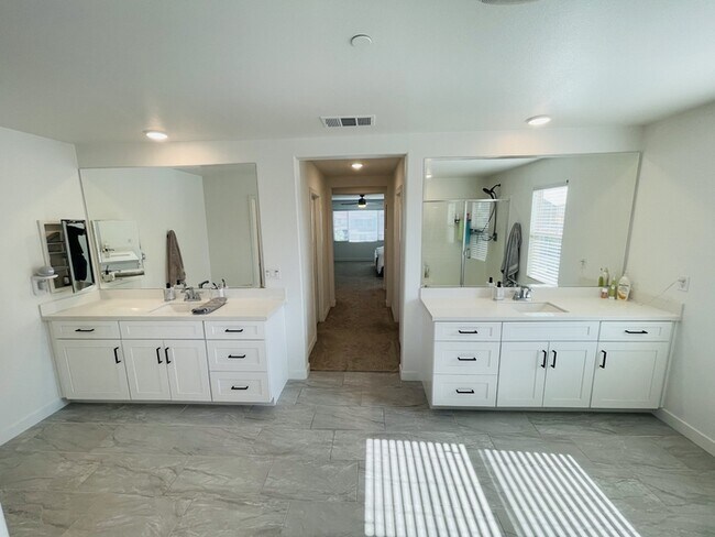 Building Photo - 30891 Laelia Cir