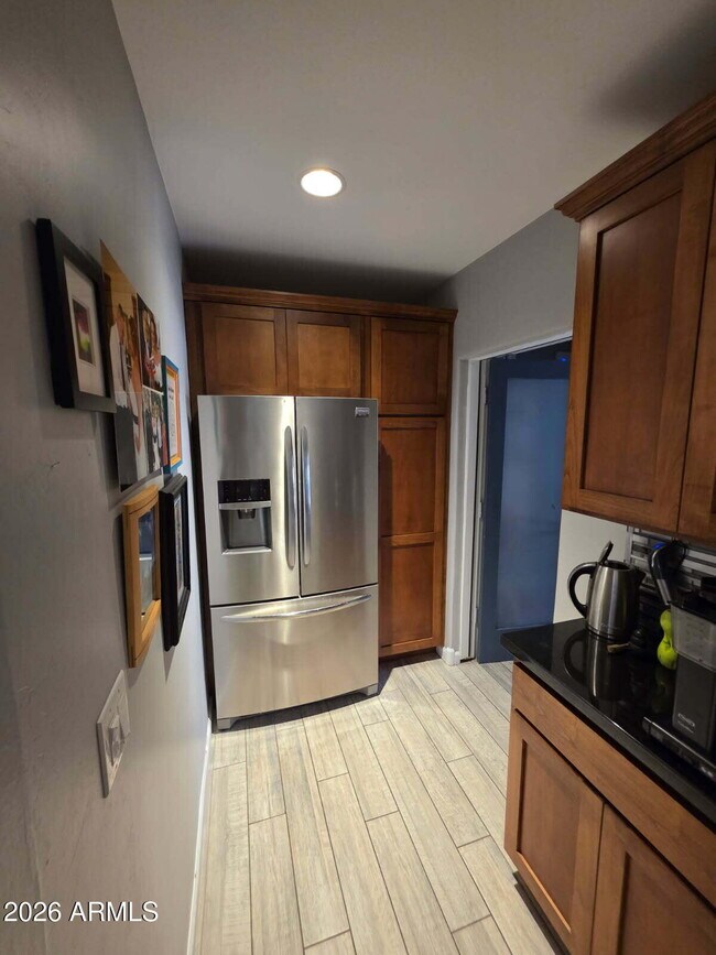 Building Photo - 174 W Highland Ave