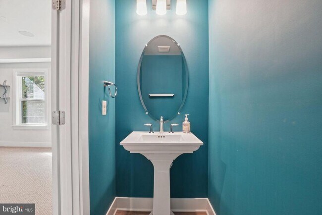 Building Photo - 1641 Bandit Loop