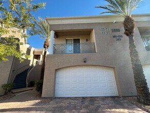 Building Photo - GATED COMMUNITY - TOP FLOOR CONDO WITH BALCONY IN SUMMERLIN