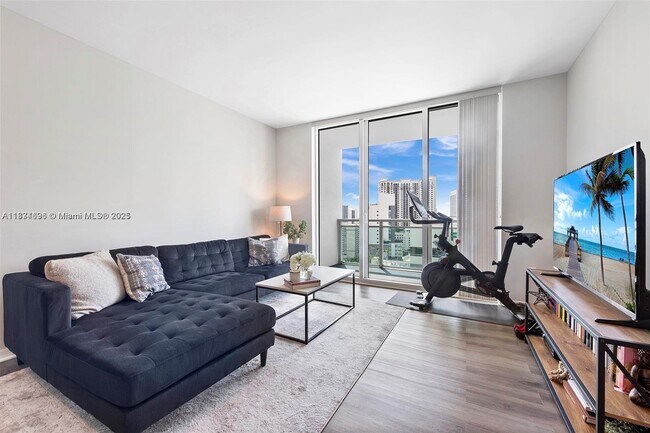 Building Photo - 951 Brickell Ave