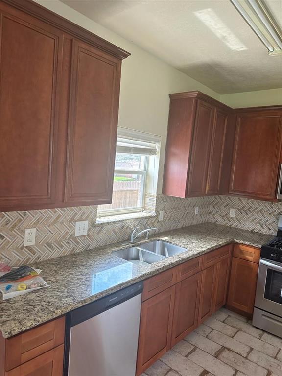 Building Photo - 18255 Eton Ridge Ct