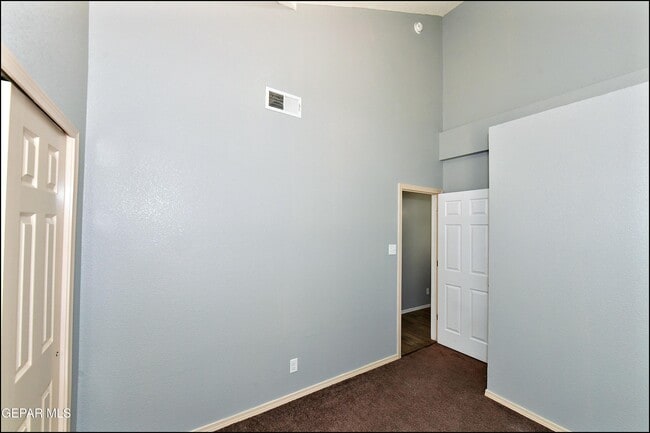 Building Photo - 804 Margarita St
