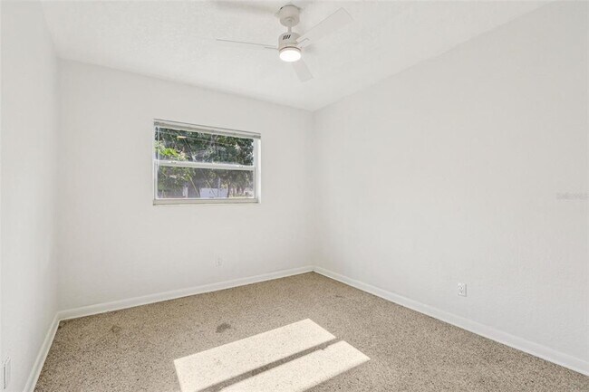 Building Photo - 1601 Triangle Ave