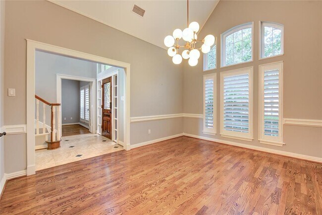 Building Photo - 607 Barkers Cove
