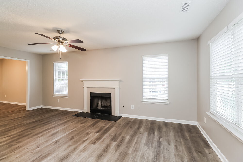 Building Photo - 905 Grassy Patch Ln