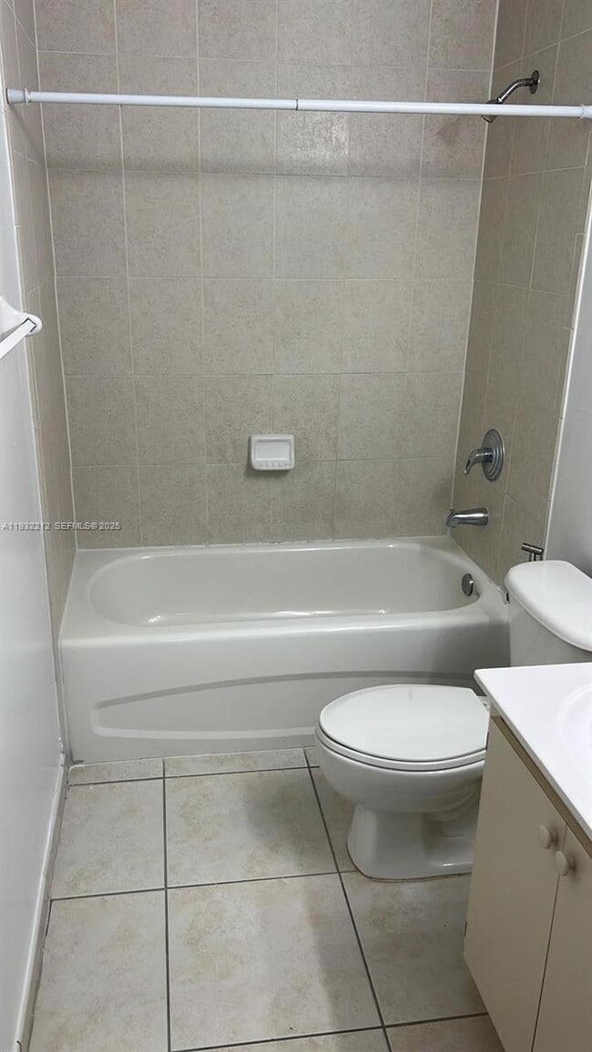 Building Photo - 7240 NW 114th Ave