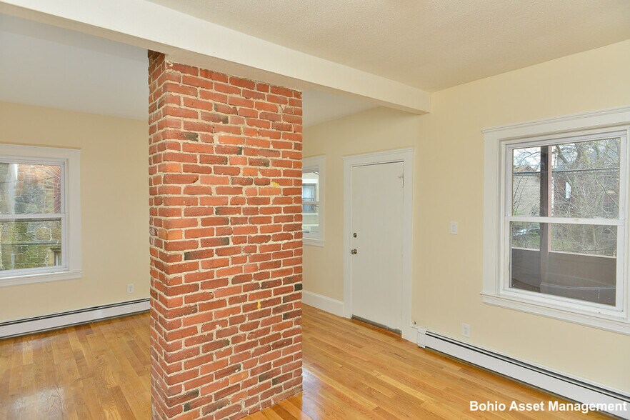 Building Photo - 2 Humboldt Ave