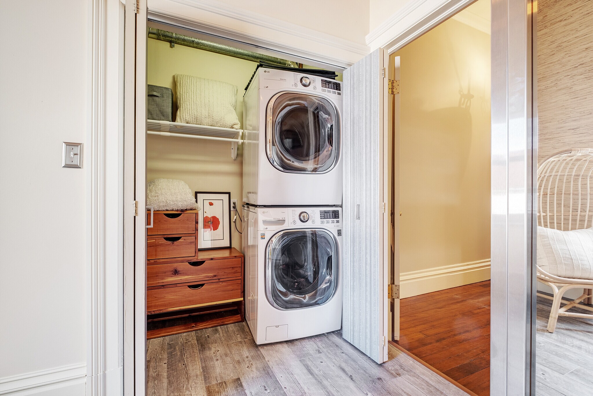 Washer/Dryer - 2188 Sutter St